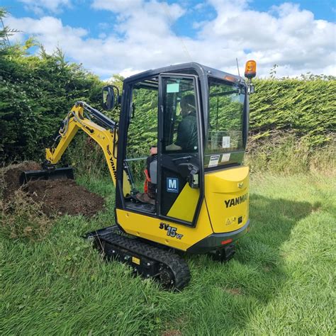 1 5 t excavator|1.5 tonne digger hire price.